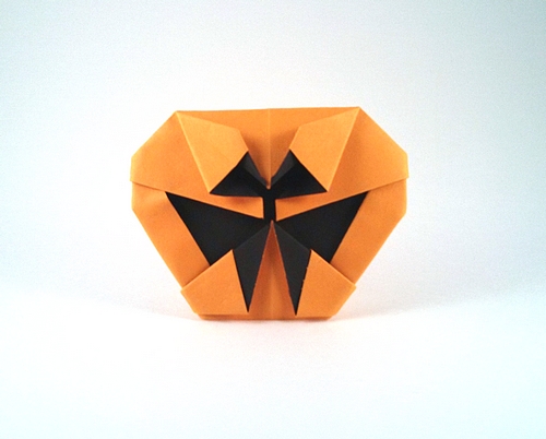 Origami Jack-o'-lantern by Ynyr Lloyd folded by Gilad Aharoni