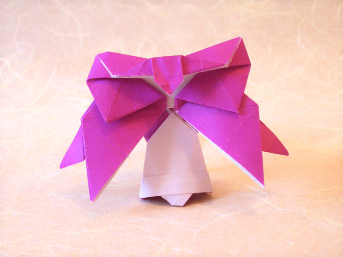 Origami Ribbon and bell 2 by Hojyo Takashi folded by Gilad Aharoni