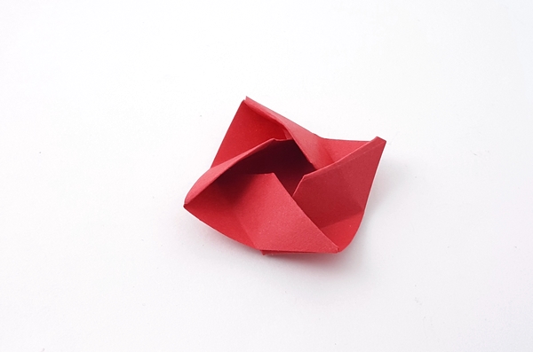 Origami Rose by Daniela Carboni folded by Gilad Aharoni
