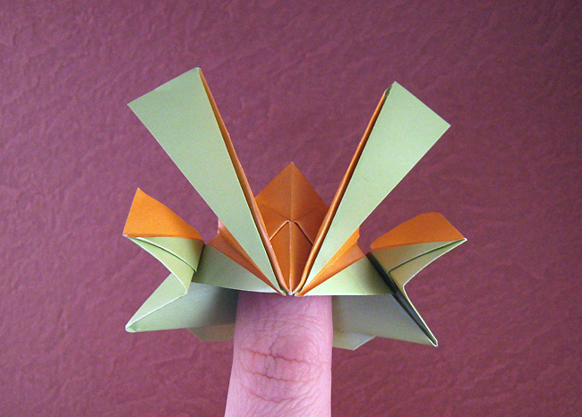 Origami Samurai helmet by Jun Maekawa folded by Gilad Aharoni