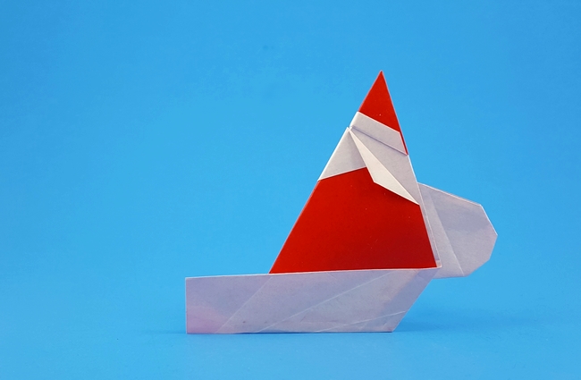 Origami Santa on sleigh by Wayne Brown folded by Gilad Aharoni