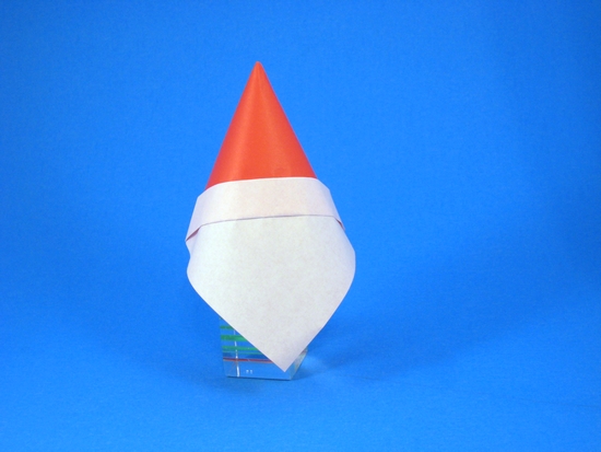 Origami Santa Claus head by Takekawa Seiryo folded by Gilad Aharoni