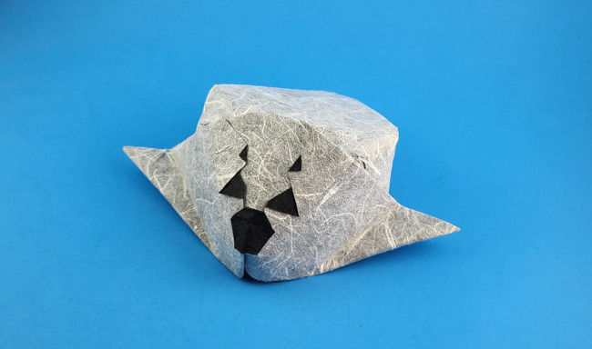 Origami Baby spotted seal by Imai Yudai folded by Gilad Aharoni