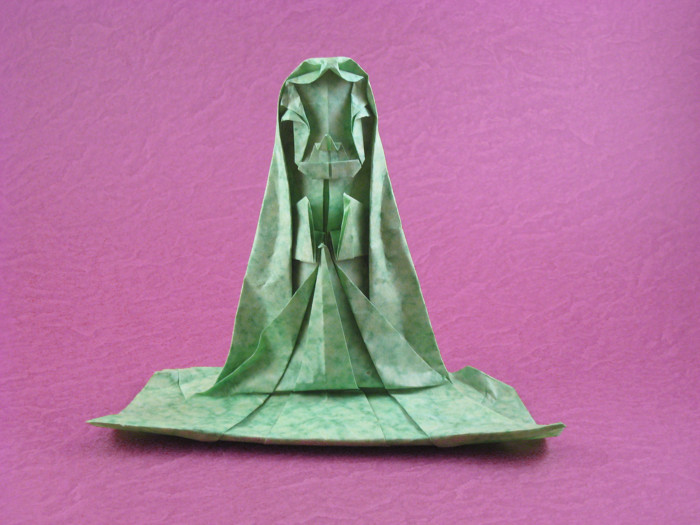 Origami Seated figure of Kannon by Kawai Toyoaki folded by Gilad Aharoni