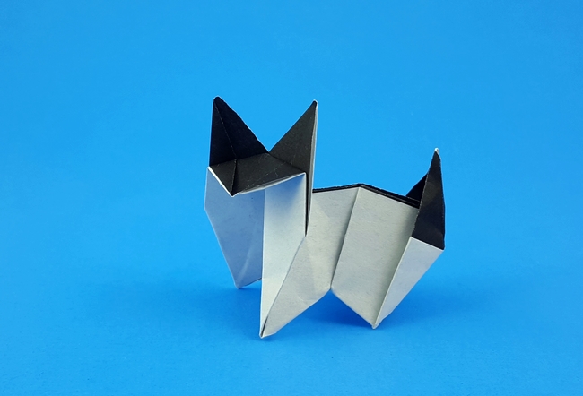 Origami Siamese cat by Kunihiko Kasahara folded by Gilad Aharoni