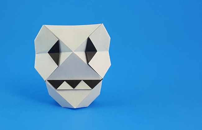 Origami Skull by Stephane Gigandet folded by Gilad Aharoni