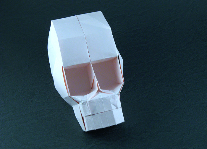 Origami Skull by Hojyo Takashi folded by Gilad Aharoni
