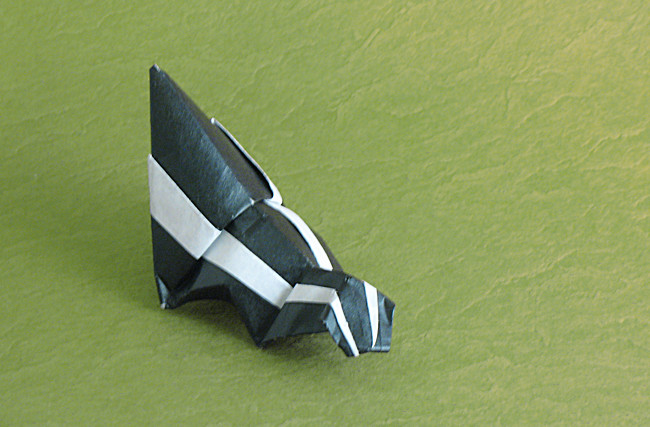 Origami Skunk by Tanja Pott folded by Gilad Aharoni