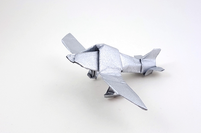 Origami Stuka by Max Hulme folded by Gilad Aharoni