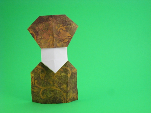 Origami Sultan by David Petty folded by Gilad Aharoni