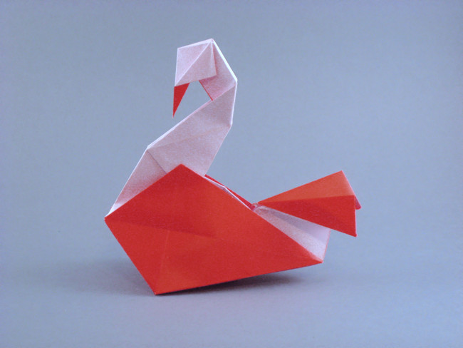 Origami Inflatable Swan by Roman Diaz folded by Gilad Aharoni