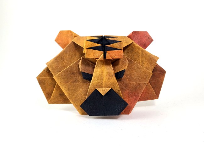 Origami Tiger head by Wei Lin Chen folded by Gilad Aharoni