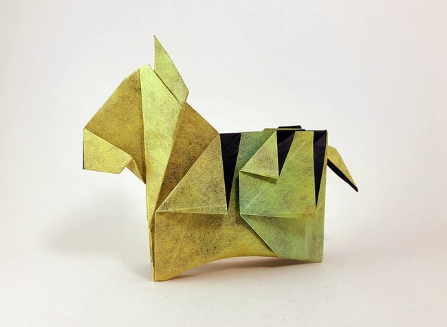 Origami Tiger by Tsuruta Yoshimasa folded by Gilad Aharoni