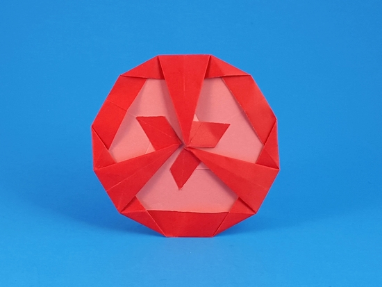 Origami Tomato slice by Nicolas Gajardo Henriquez folded by Gilad Aharoni