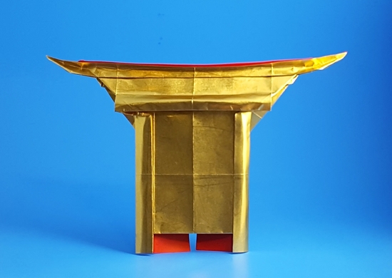 Origami Torii by Shuki Kato folded by Gilad Aharoni