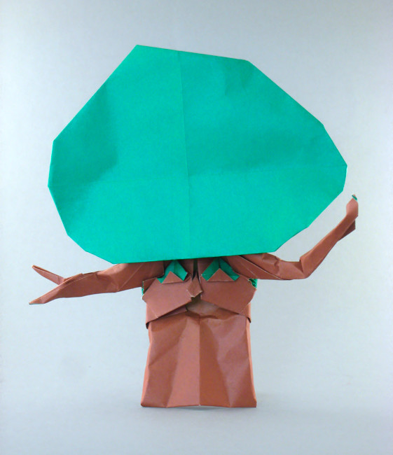 Origami Tree by Fernando Gilgado Gomez folded by Gilad Aharoni