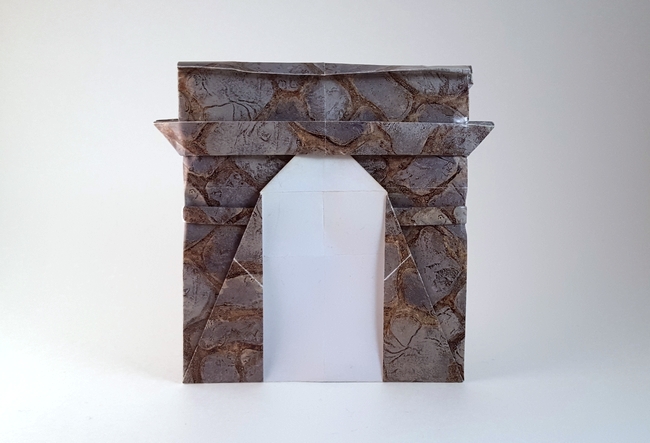 Origami Arc de Triomphe by Jordan Langerak (Langko) folded by Gilad Aharoni