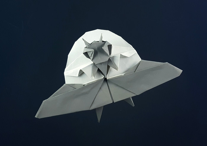 Origami UFO by Jiahui Li (Syn) folded by Gilad Aharoni