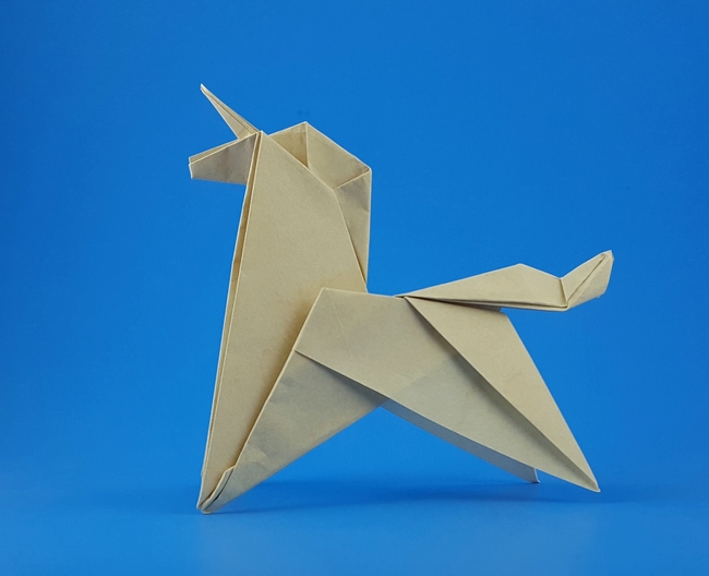 Origami Unicorn by Oriol Esteve folded by Gilad Aharoni