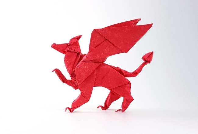 Origami Welsh dragon by Tony O'Hare folded by Gilad Aharoni
