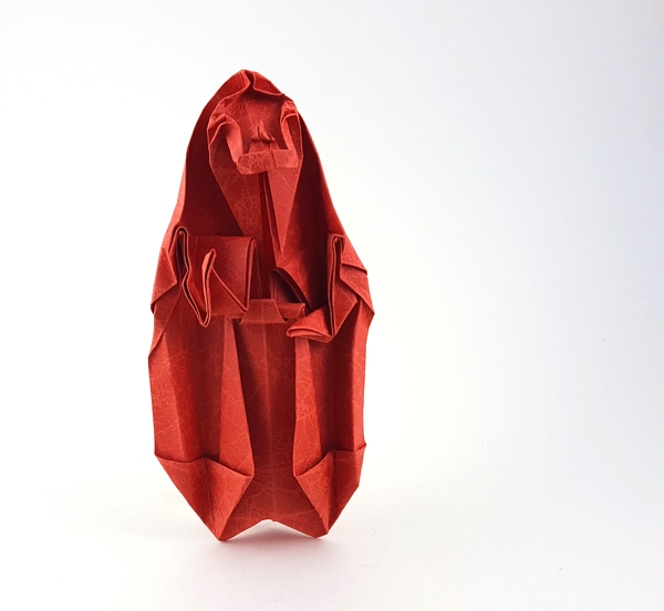 Origami White coat Kannon by Kawai Toyoaki folded by Gilad Aharoni