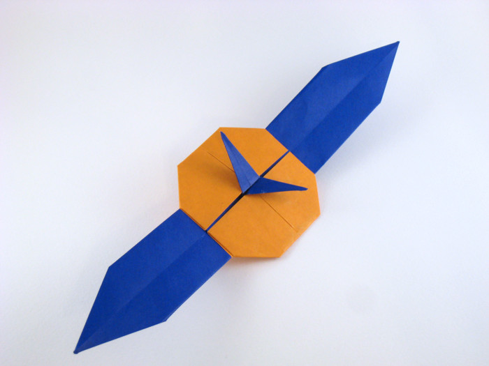 Origami Wristwatch - Time to Fold by Quentin Trollip folded by Gilad Aharoni