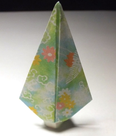 Origami Tree by Robert Harbin on giladorigami.com