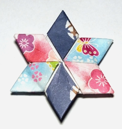 Origami Tri-star by Lewis Simon on giladorigami.com