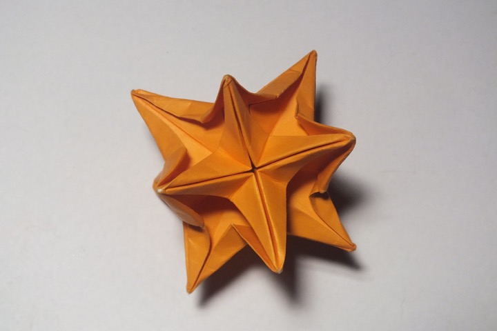 Origami Omega star by John Montroll on giladorigami.com