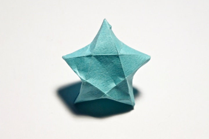 Origami Puffy diamond star by John Montroll on giladorigami.com