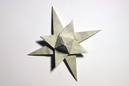 Origami Star by Nguyen Hung Cuong on giladorigami.com