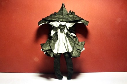 Origami Witch by eR on giladorigami.com