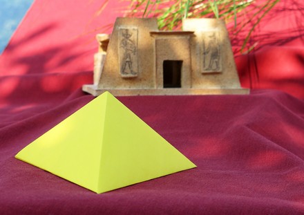 Origami Pyramid by Ron Arruda on giladorigami.com