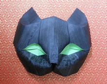 Origami Cat mask by Viviane Berty on giladorigami.com