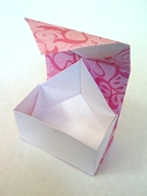 Origami Lidded box by Nick Robinson on giladorigami.com