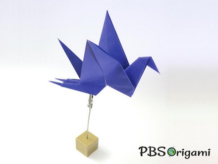 Origami Flapping bird with legs by Peter Buchan-Symons on giladorigami.com