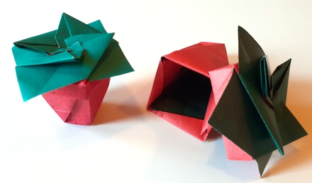 Origami Strawberry box by Massimiliano Cossutta on giladorigami.com