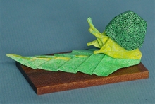 Origami Snail on a leaf by Nicolas Terry on giladorigami.com