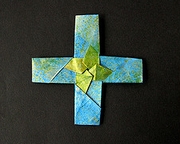 Origami Modular cross by Jeff Beynon on giladorigami.com