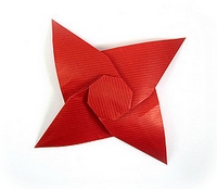 Origami Twist-star by Jeff Beynon on giladorigami.com
