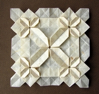 Origami Large and small flowers by Fujimoto Shuzo on giladorigami.com