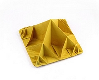 Origami Endless folds pyramid by Jun Maekawa on giladorigami.com