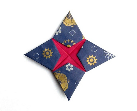 Origami Double four-pointed star by John Montroll on giladorigami.com