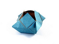Origami Container with lid by Philip Shen on giladorigami.com