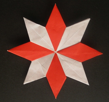 Origami Two-toned eight-pointed star by John Montroll on giladorigami.com