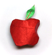 Origami Apple logo by Oscar Osorio on giladorigami.com