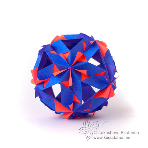 Origami Farandola by Ekaterina Lukasheva on giladorigami.com