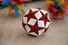 Origami Advent star by Francesco Mancini on giladorigami.com