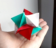 Origami Rose de Sahara by Miyuki Kawamura on giladorigami.com