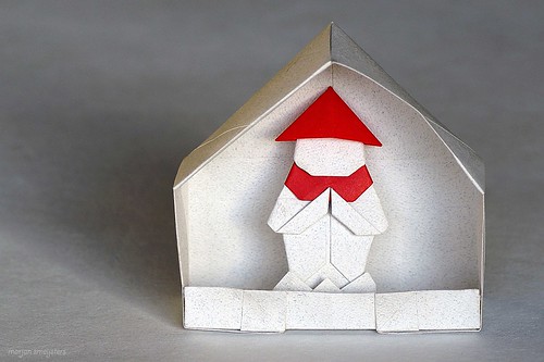 Origami Jizo in a shrine by Kunihiko Kasahara on giladorigami.com